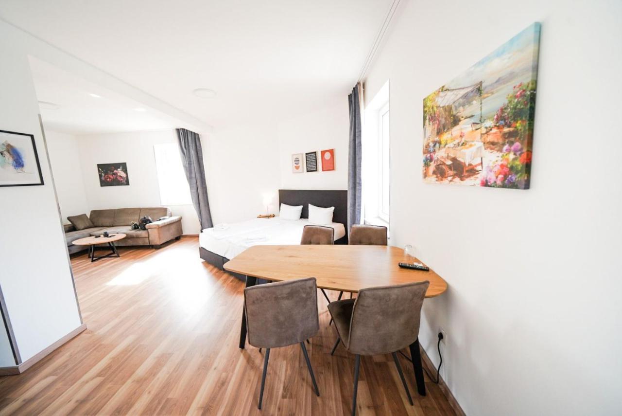 Hotel Zur Alten Stadtkellerei ライプツィヒ エクステリア 写真 A typical apartment at the hotel