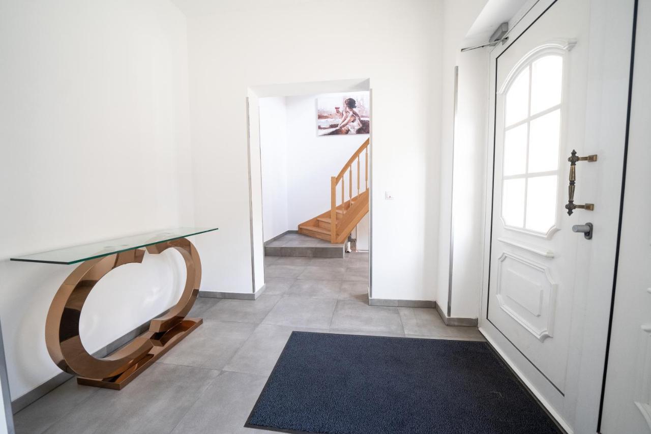 Hotel Zur Alten Stadtkellerei ライプツィヒ エクステリア 写真 Entrance hall