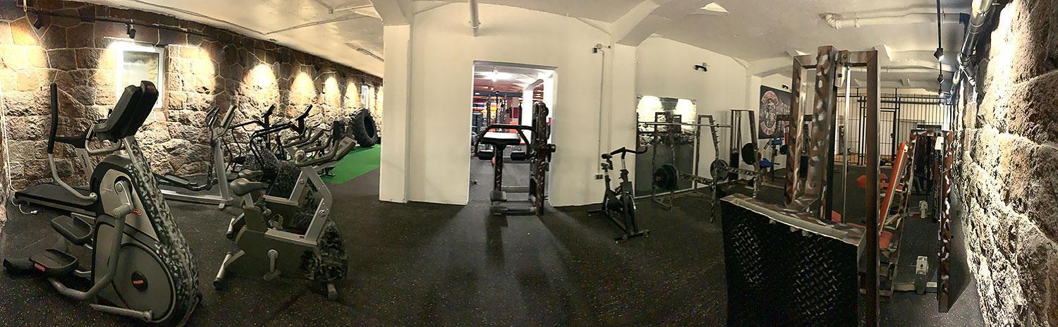 Hotel Zur Alten Stadtkellerei ライプツィヒ エクステリア 写真 The gym at the National Football Centre