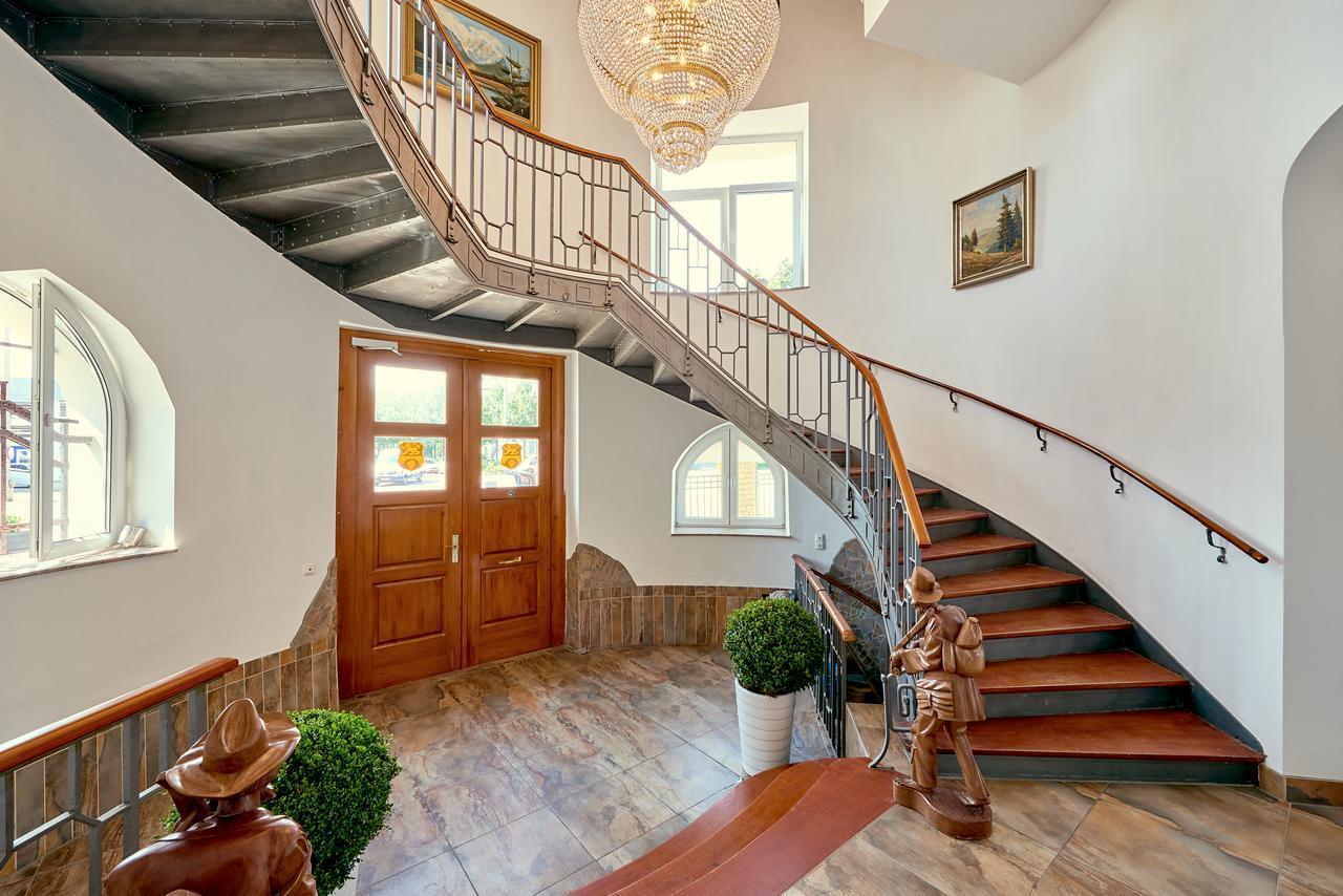 Hotel Zur Alten Stadtkellerei ライプツィヒ エクステリア 写真 Entrance hall