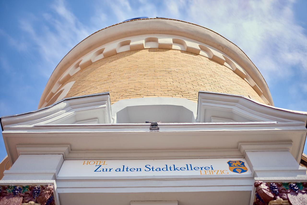 Hotel Zur Alten Stadtkellerei ライプツィヒ エクステリア 写真 The dome of the St. Pölten University of Applied Sciences